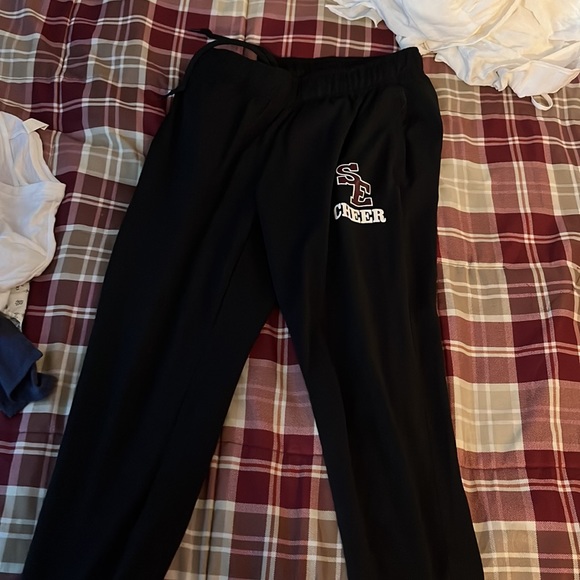 Doing a closet clean out! Let me know what your interested in - Picture 7 of 14